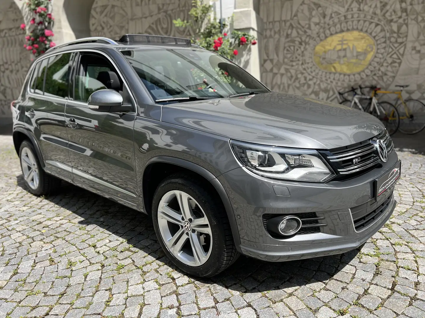 Volkswagen Tiguan 2.0 TSI 4-Motion*R-line*Vollausstattung*PANO*DSG* Gris - 2