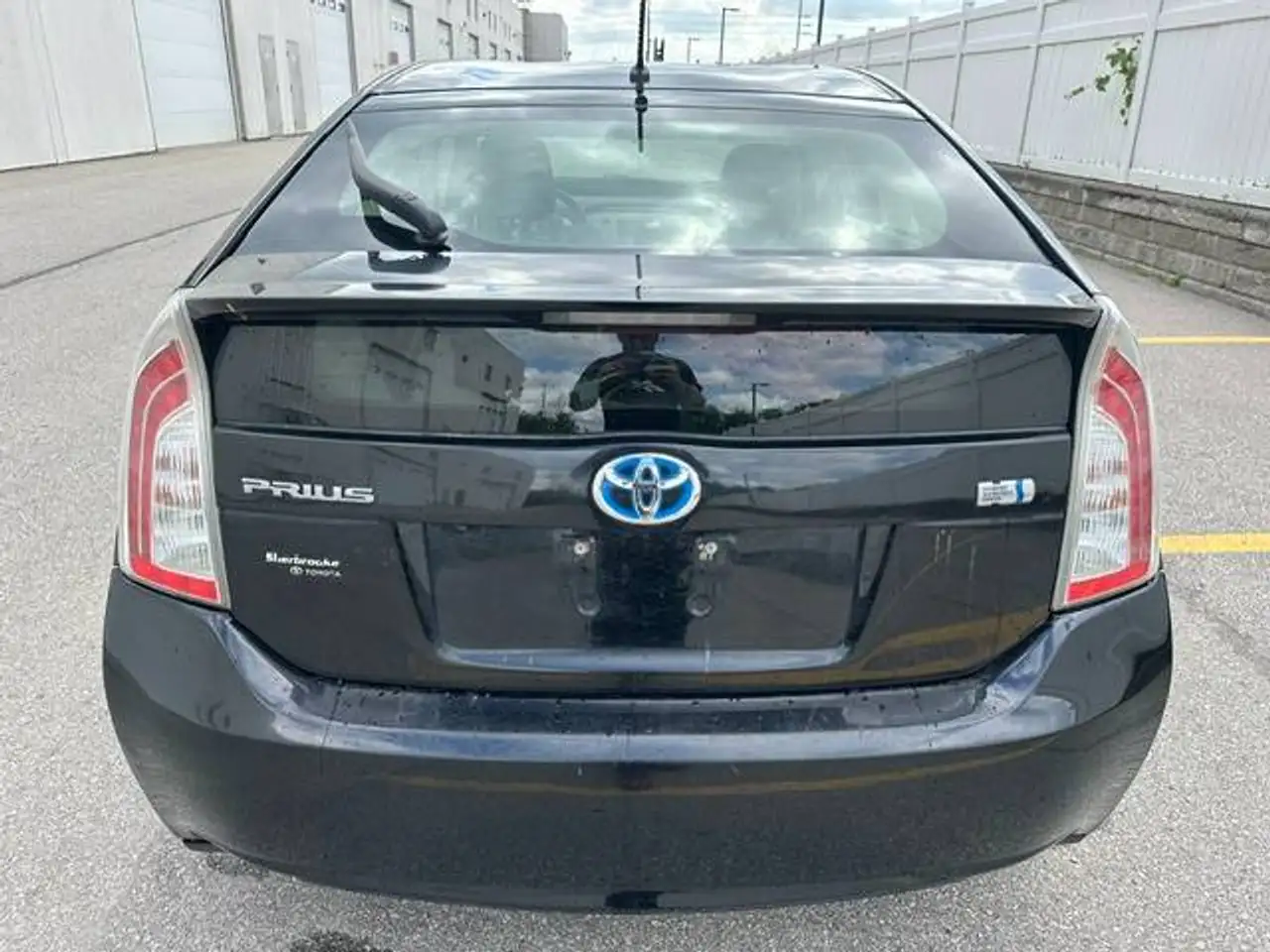 Toyota Prius снимка Toyota Prius