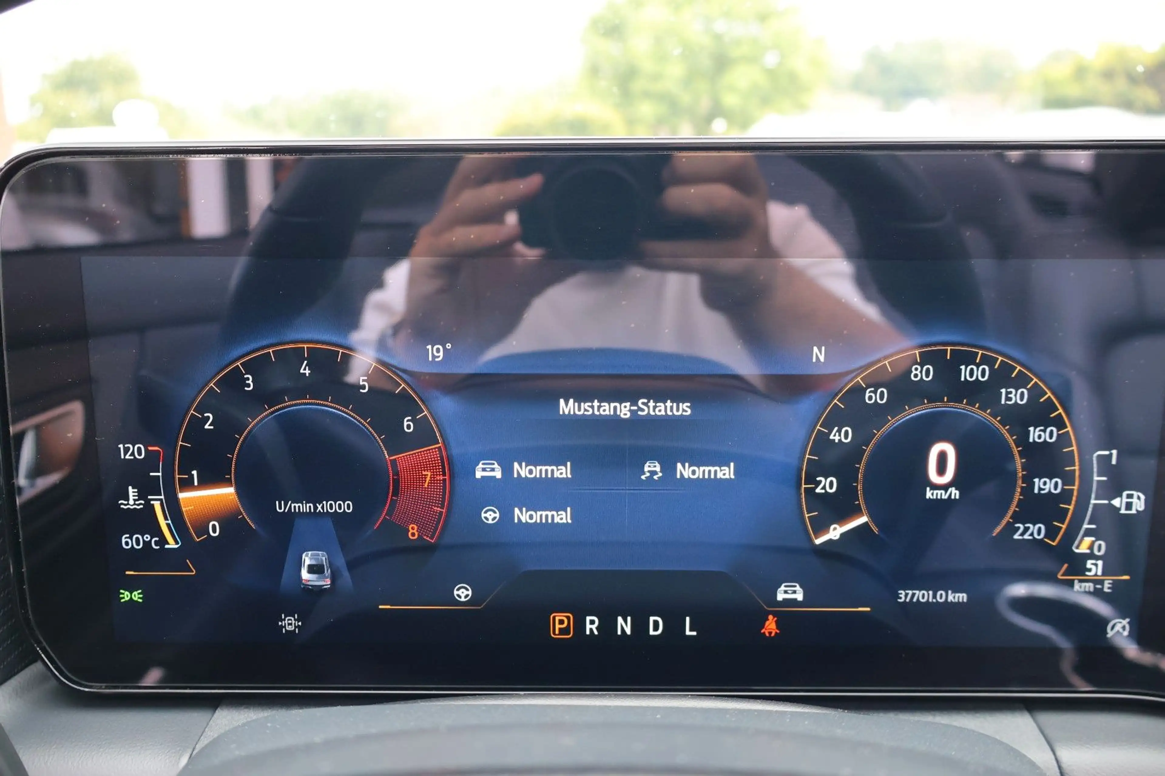 Ford Mustang 2.3L EcoBoost LED/RFK/CARPLAY/KAMERA — photo 14