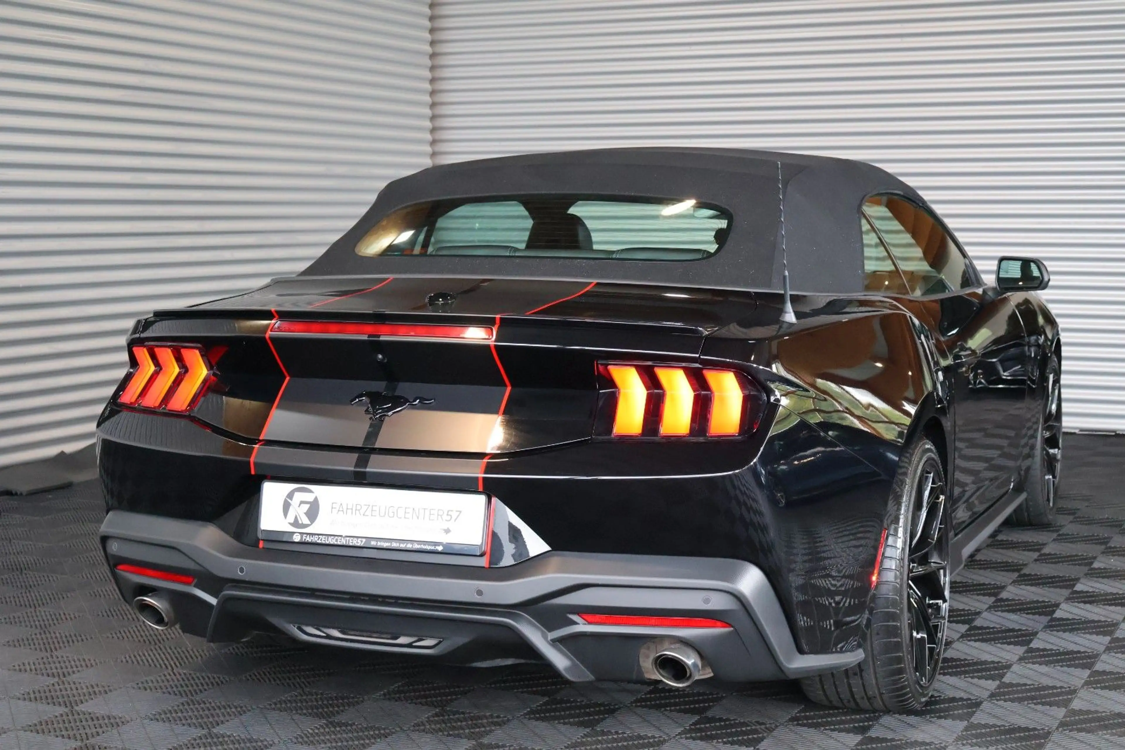 Ford Mustang 2.3L EcoBoost LED/RFK/CARPLAY/KAMERA — photo 8