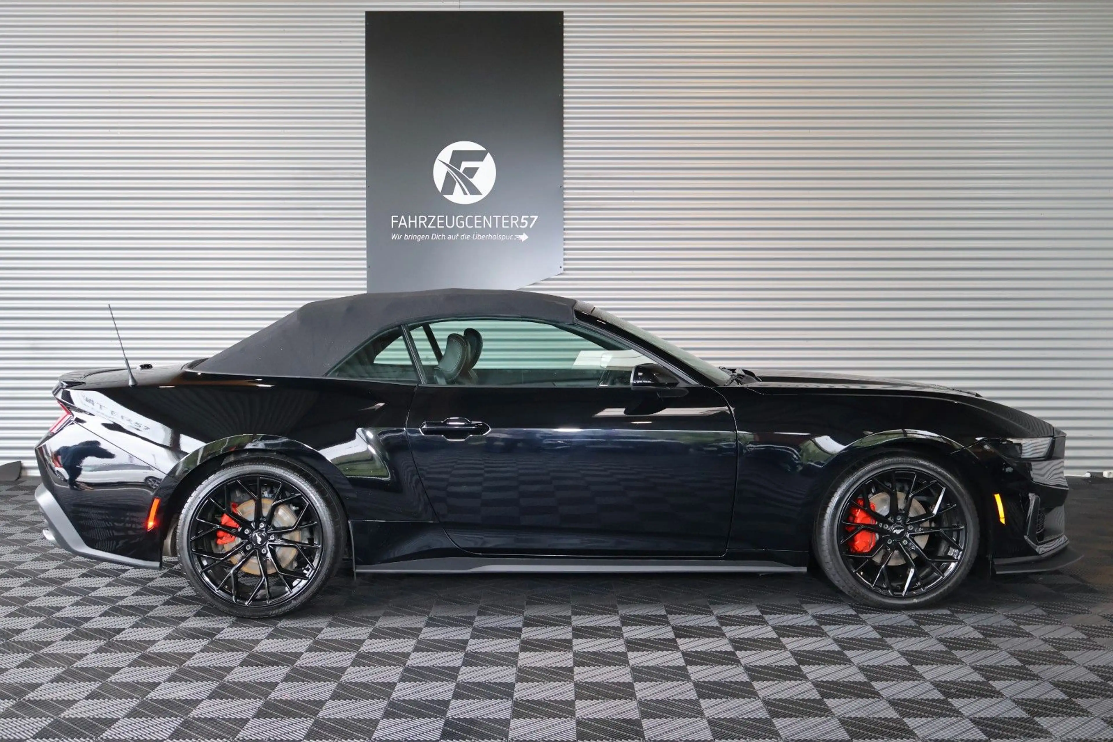 Ford Mustang 2.3L EcoBoost LED/RFK/CARPLAY/KAMERA — photo 7