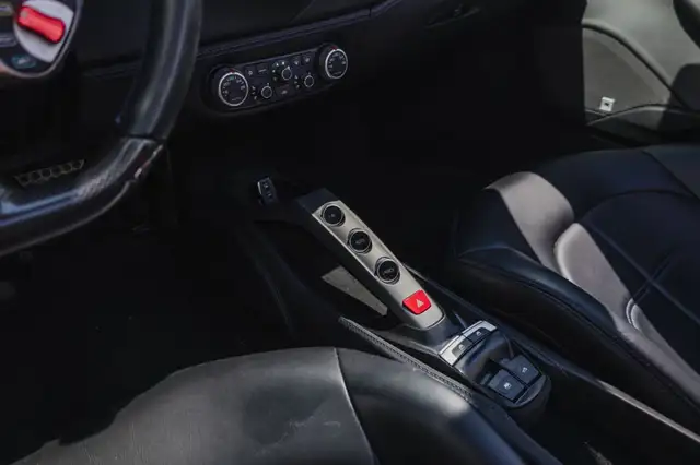 Ferrari 488 view 15