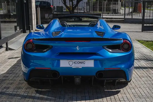 Ferrari 488 view 9