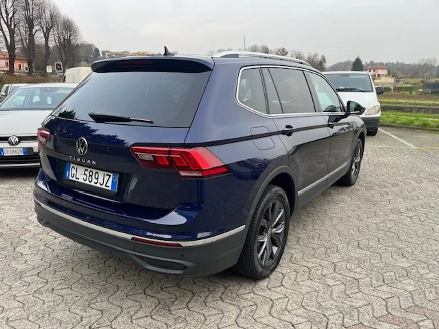 Volkswagen Tiguan Allspace 2.0 tdi Life 150cv dsg + Tech Pack Blauw - 2