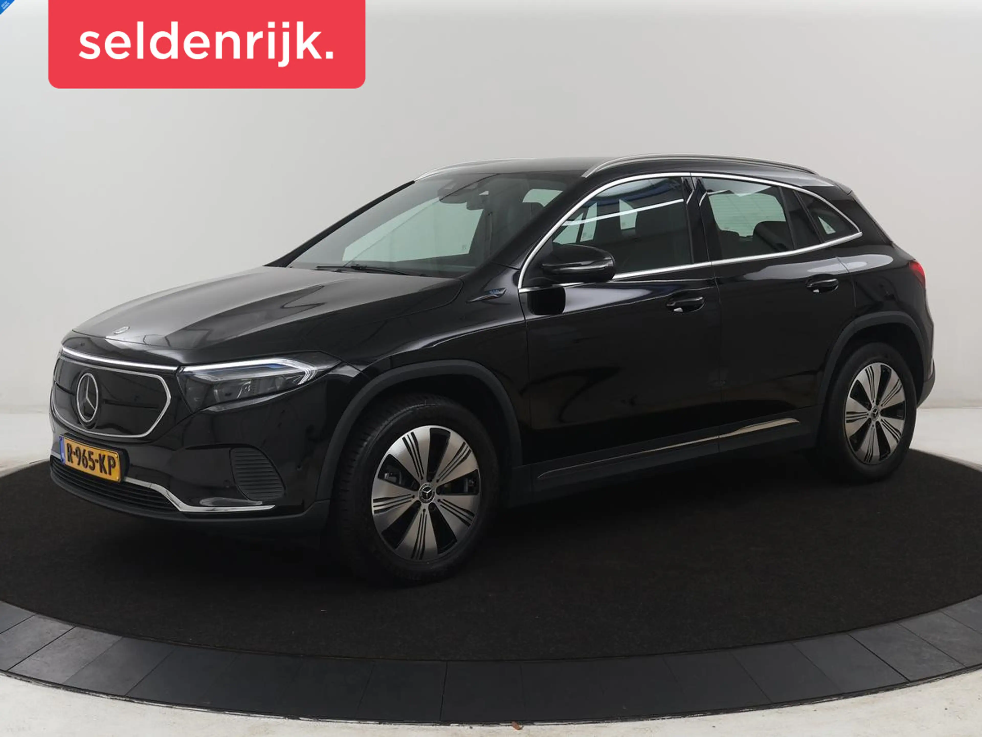 Mercedes-Benz EQA 250 Business Solution Luxury 67 kWh | SOH 95,3% | Half