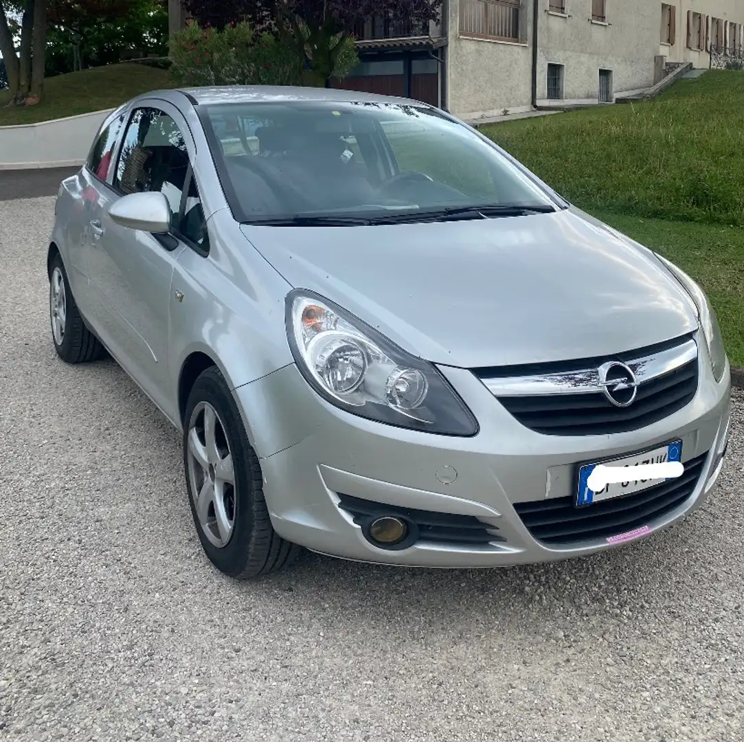 Opel Corsa 3p 1.3 cdti ecoflex Club - 1