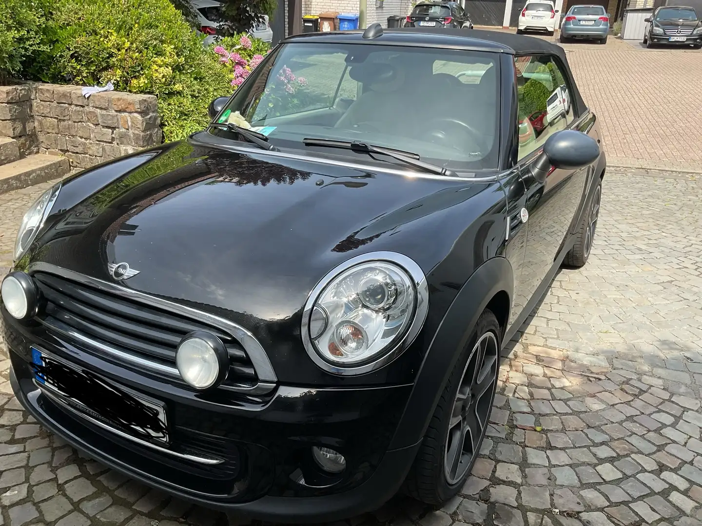 MINI Cooper Cabrio Aut. Czarny - 2