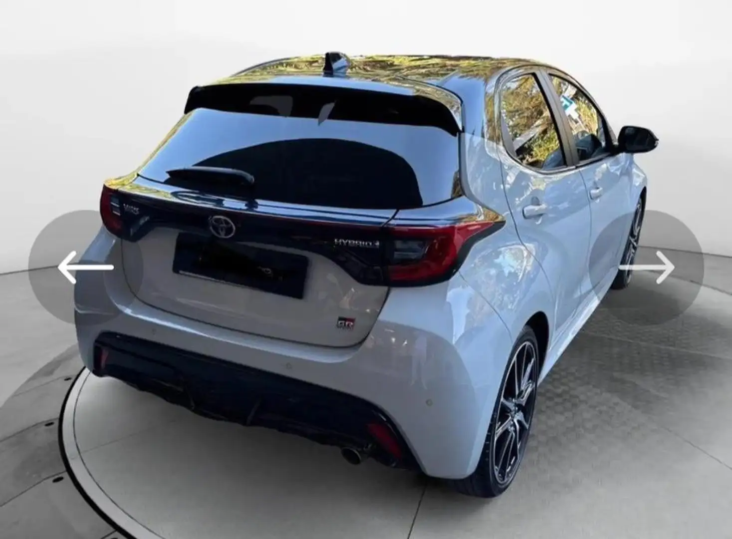 Toyota Yaris 1.5h GR Sport - 1