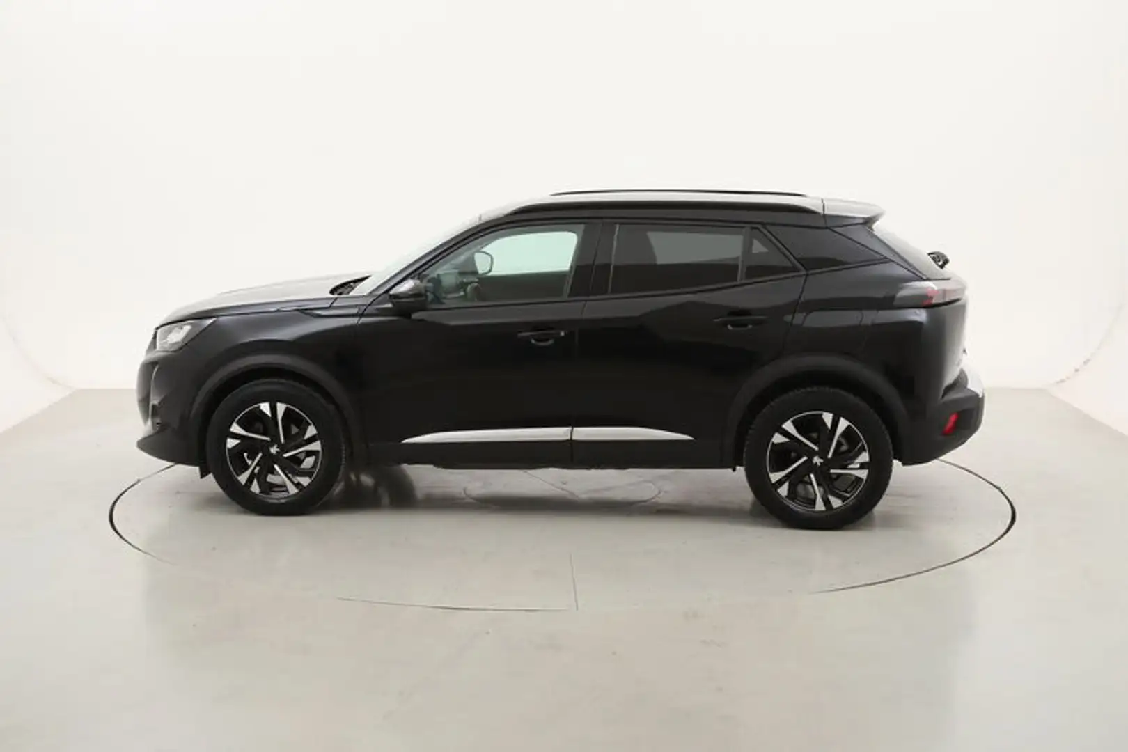 Peugeot 2008 Allure Pack 1.5 Diesel 110CV Nero - 2