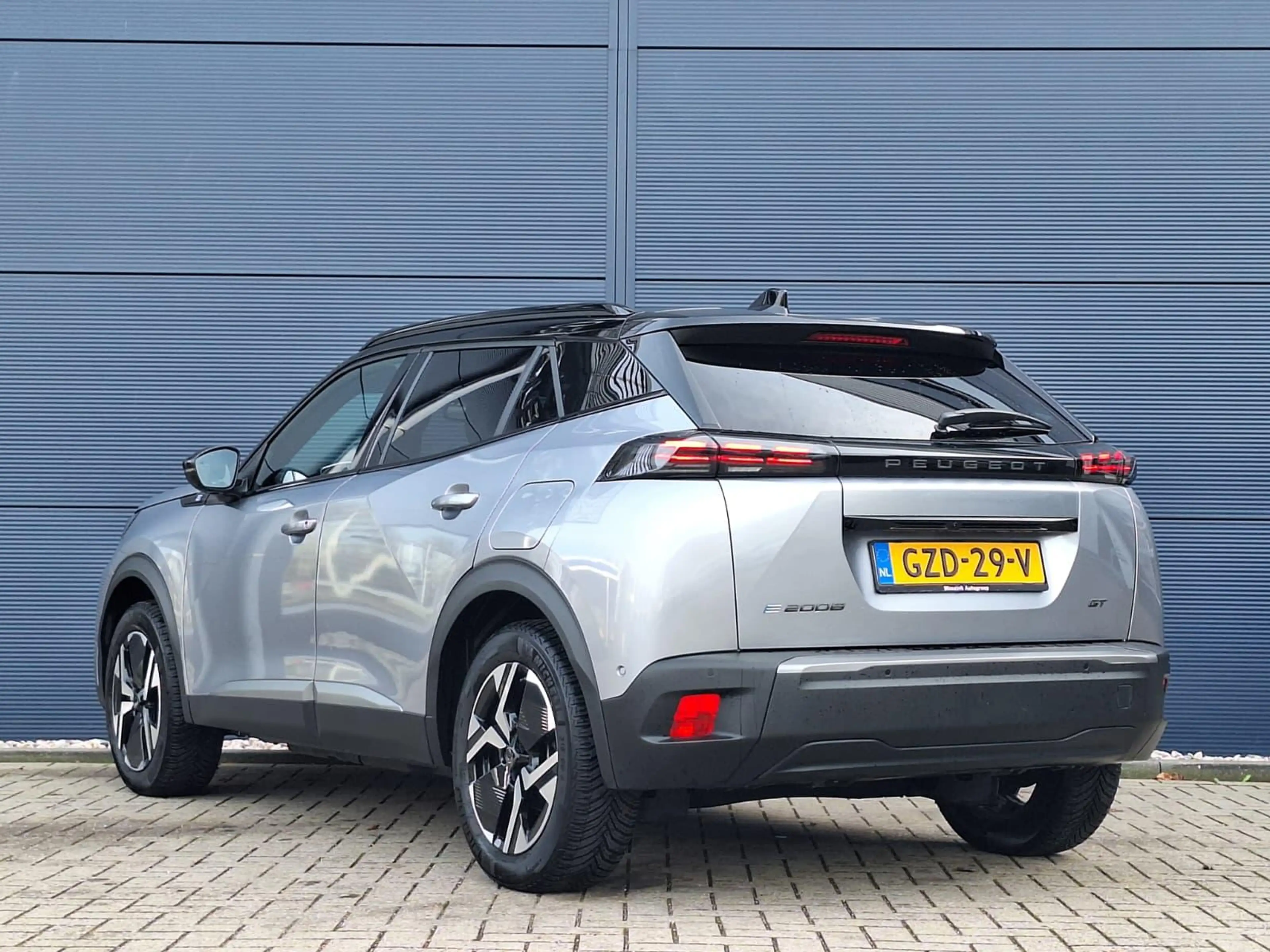 Peugeot e-2008 EV 54kWh 156pk GT Avantage | SUMMER DEALS | | Stoe — photo 5