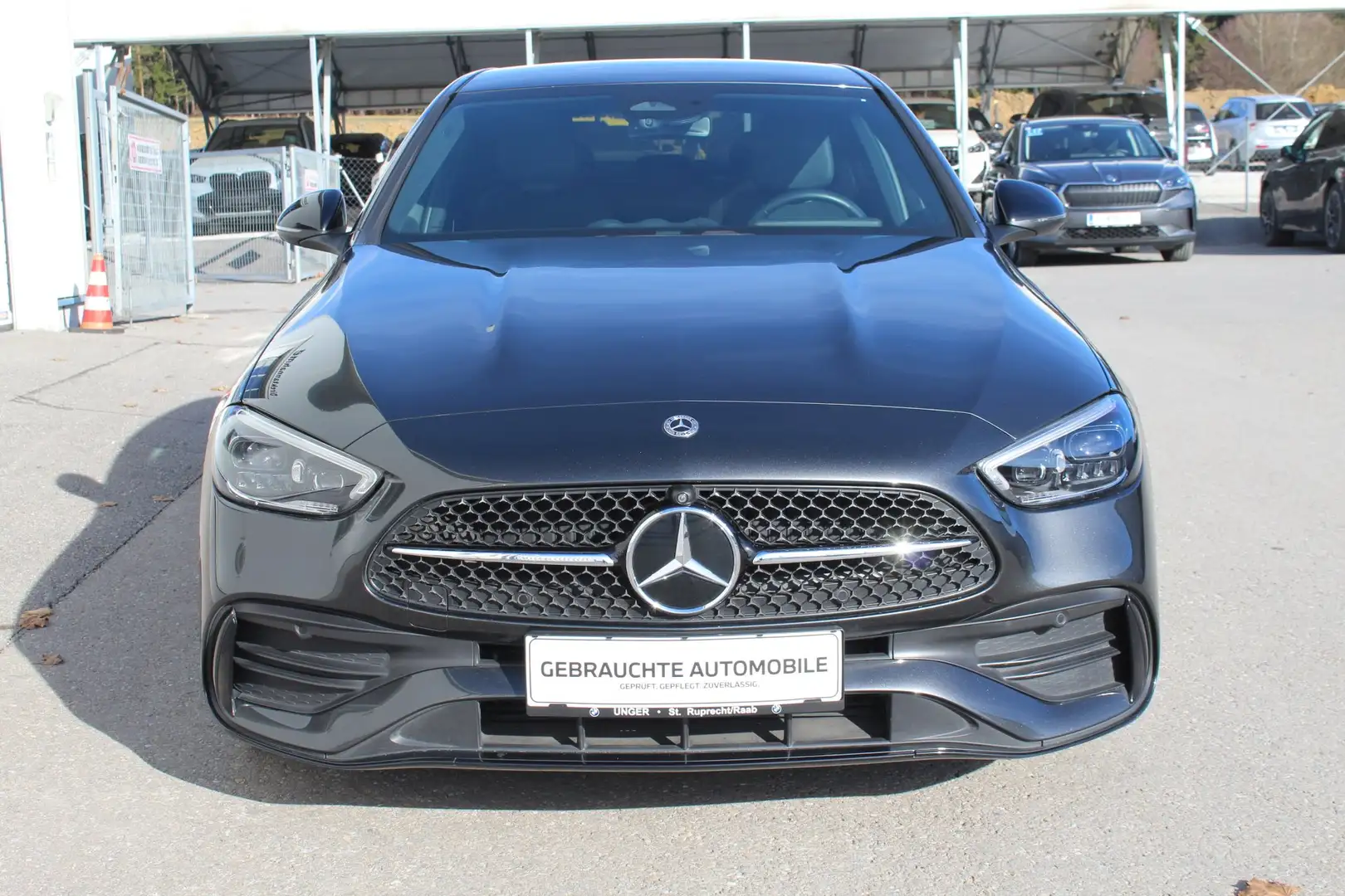 Mercedes-Benz C 200 4MATIC Grau - 2