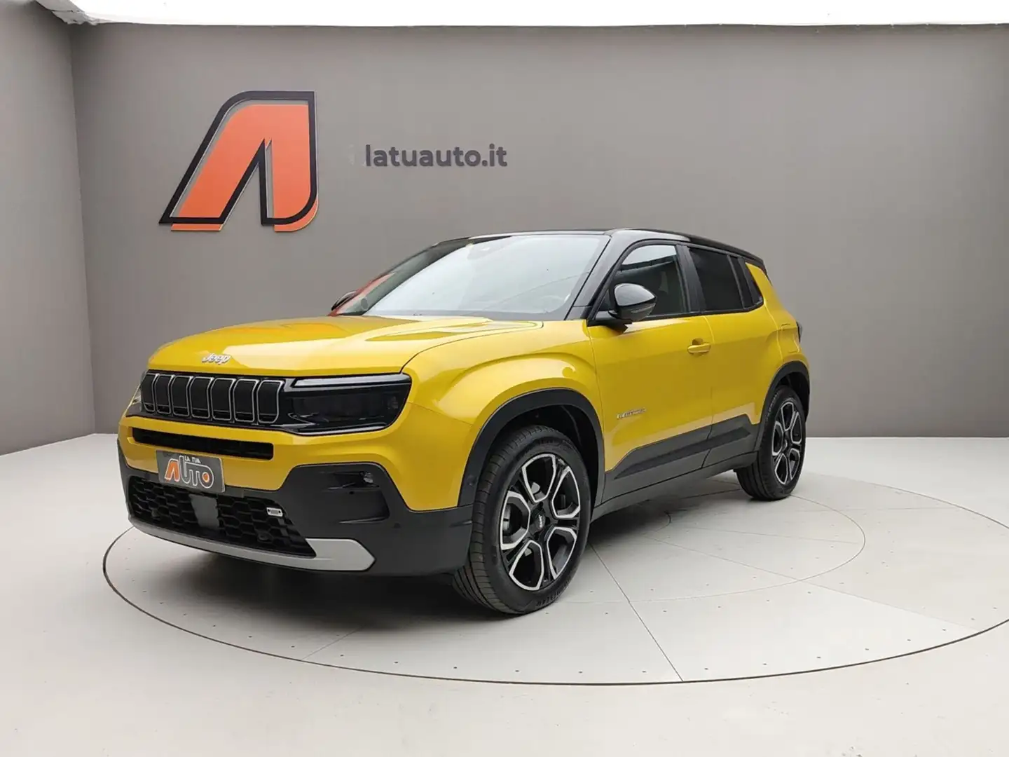 Jeep Avenger 1.2 TURBO 100CV SUMMIT LUNCH EDITION Žlutá - 1