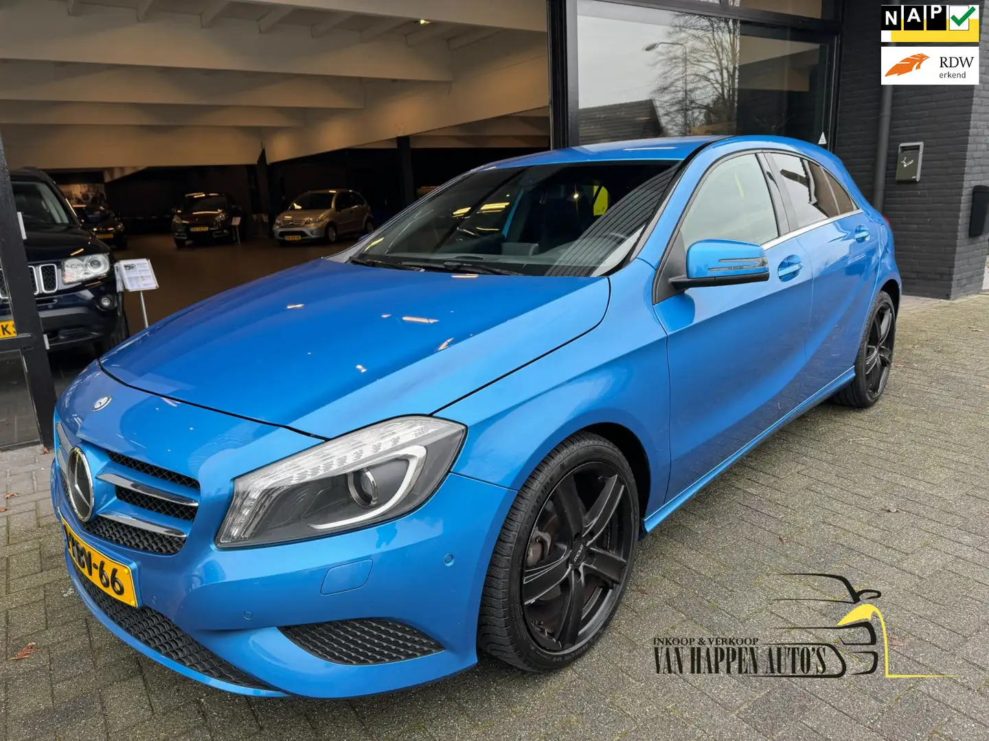 Mercedes-Benz A 180 Ambition / APK 1-2025 Bleu - 1