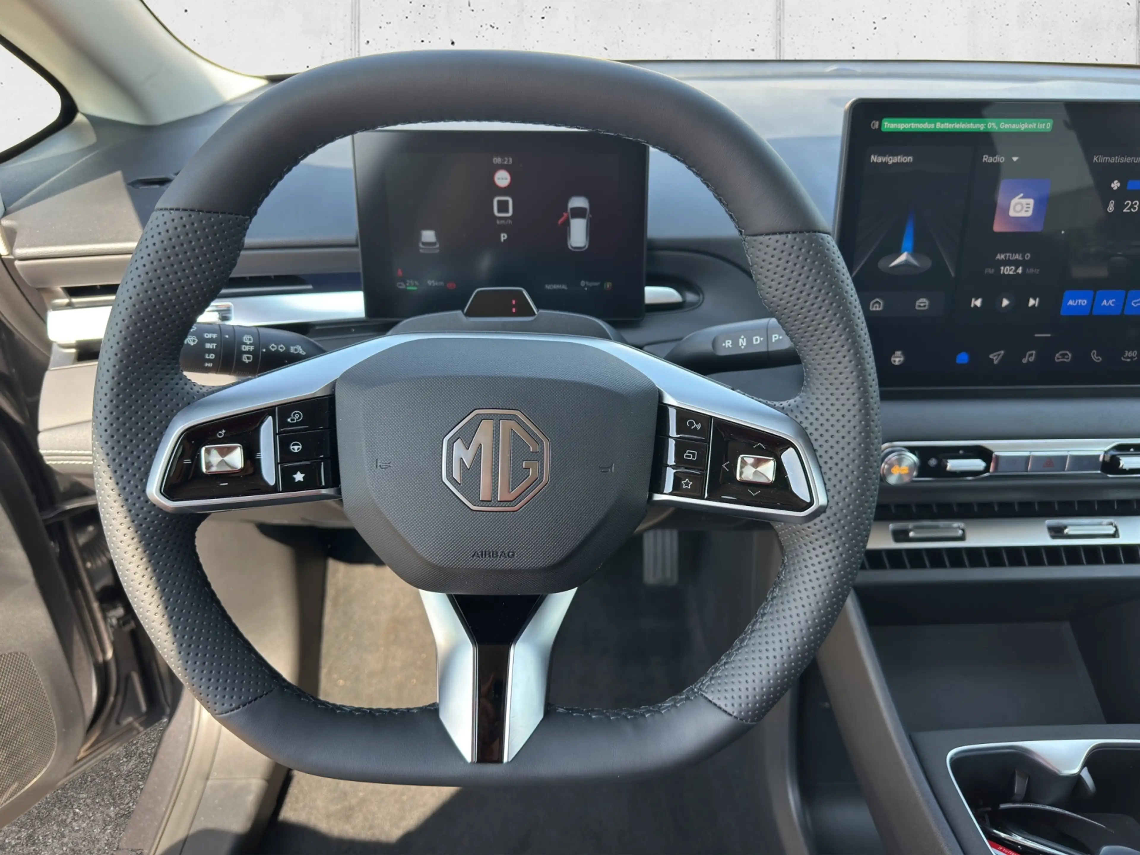 MG MG4 URBAN Luxury 54kWh - 405km 5t. — photo 11