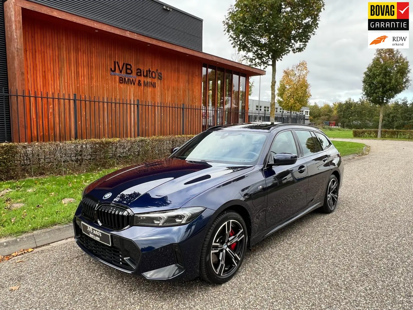 BMW 330 3-serie Touring 330e Lci M-Sport pro, panorama, tr Blau - 1