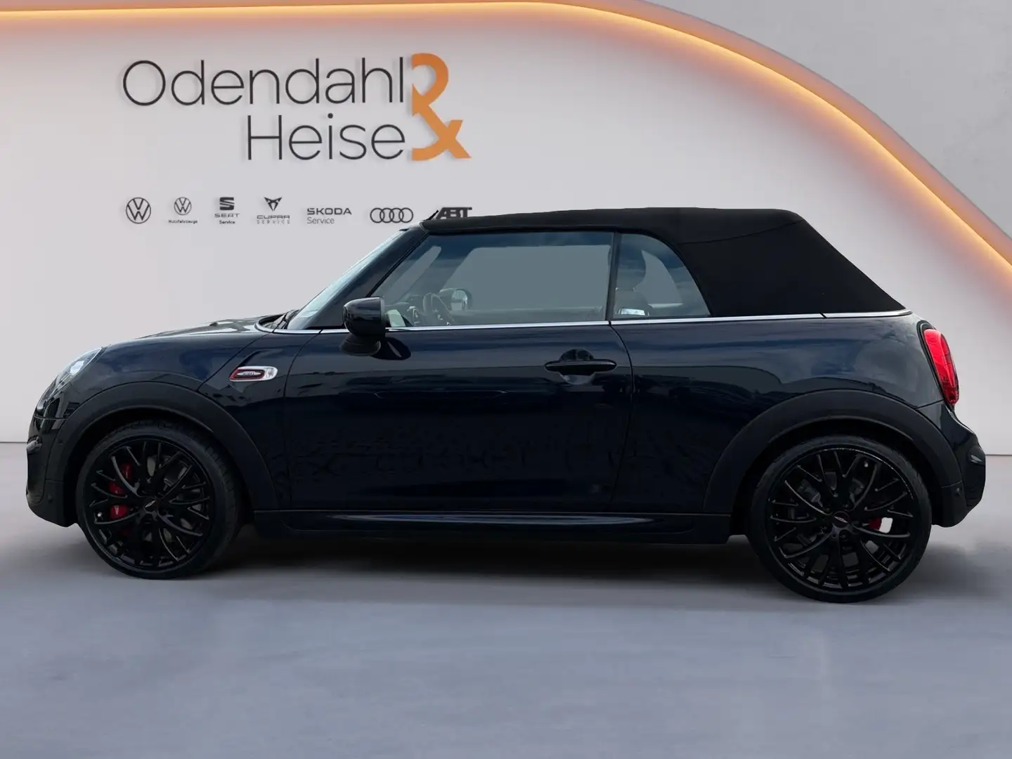 MINI John Cooper Works Cabrio Chili/ NAVI/ SPORT-ABGAS/ Schwarz - 2