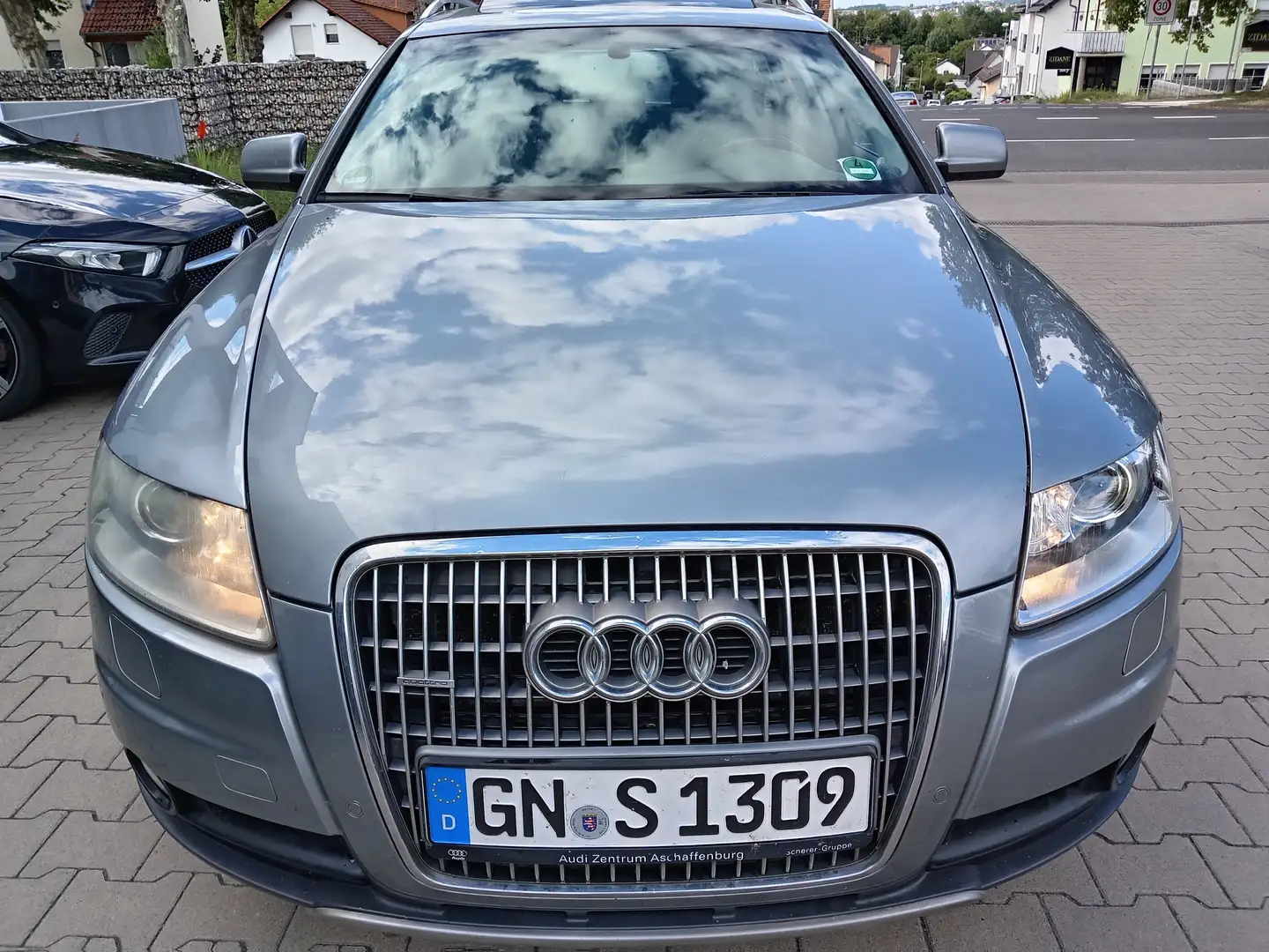 Audi A6 allroad 2.7 TDI Allroad Grau - 1