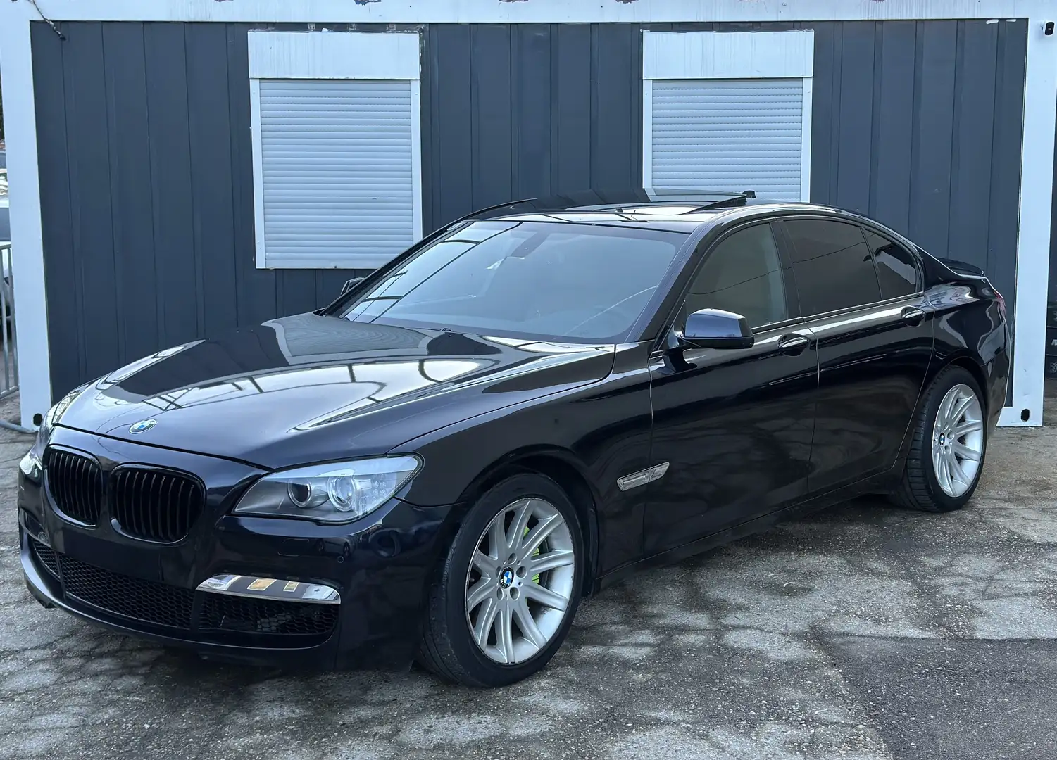 BMW 730 M-Paket Ab Werk Negro - 1