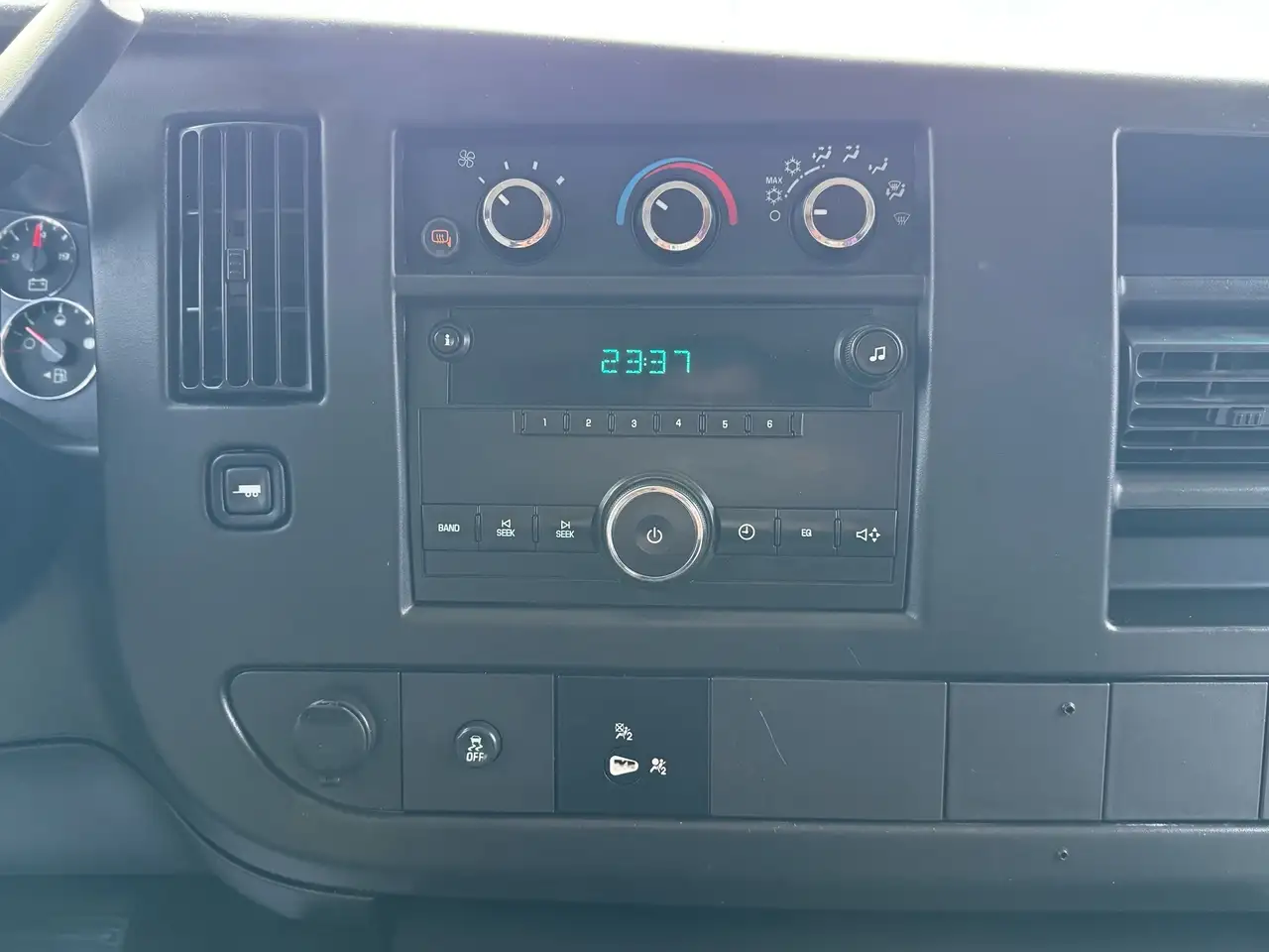 Chevrolet Express 3500 снимка Chevrolet Express 3500