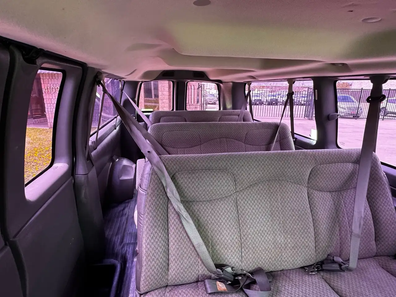 Chevrolet Express 3500 снимка Chevrolet Express 3500