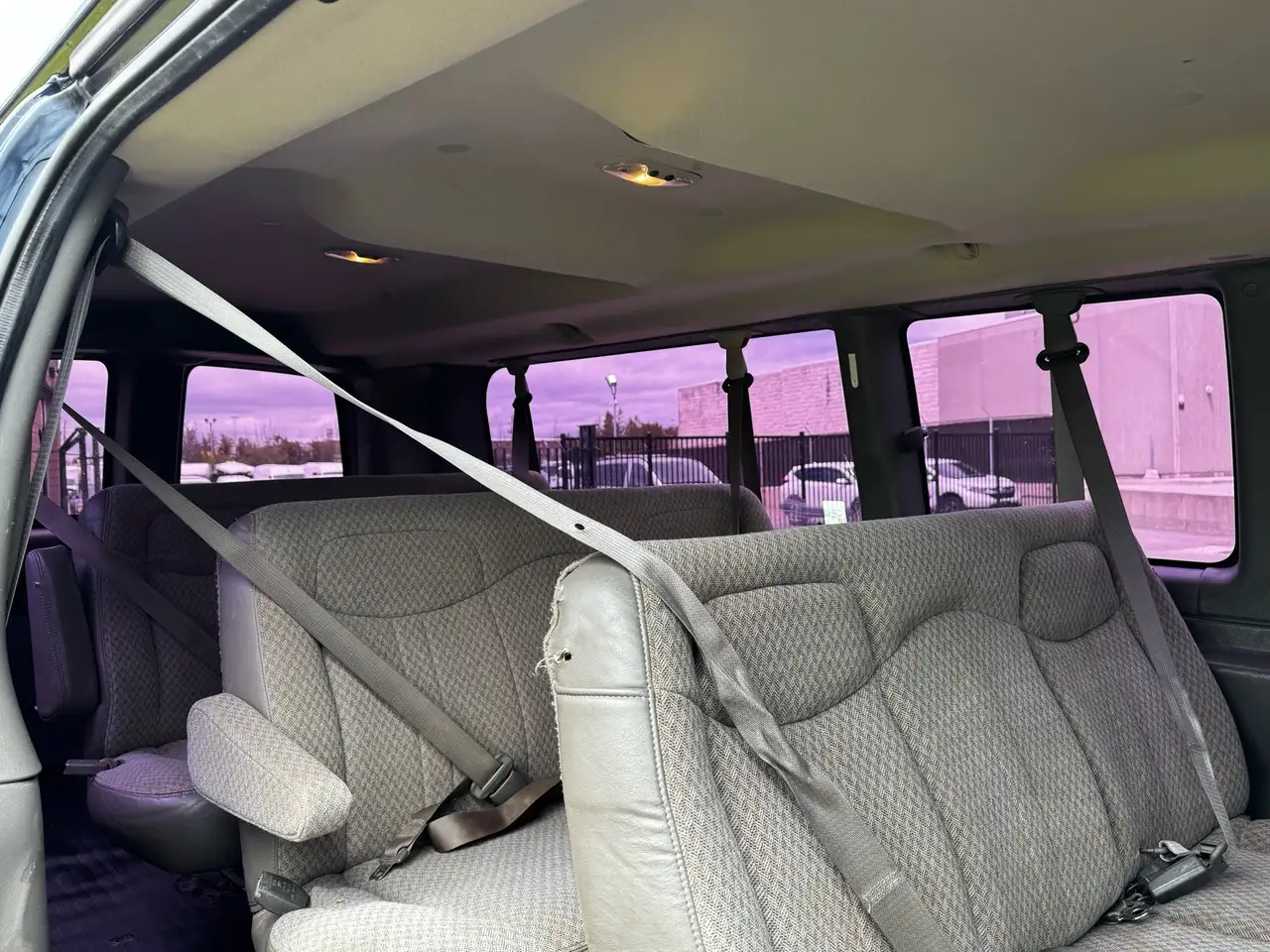 Chevrolet Express 3500 снимка Chevrolet Express 3500