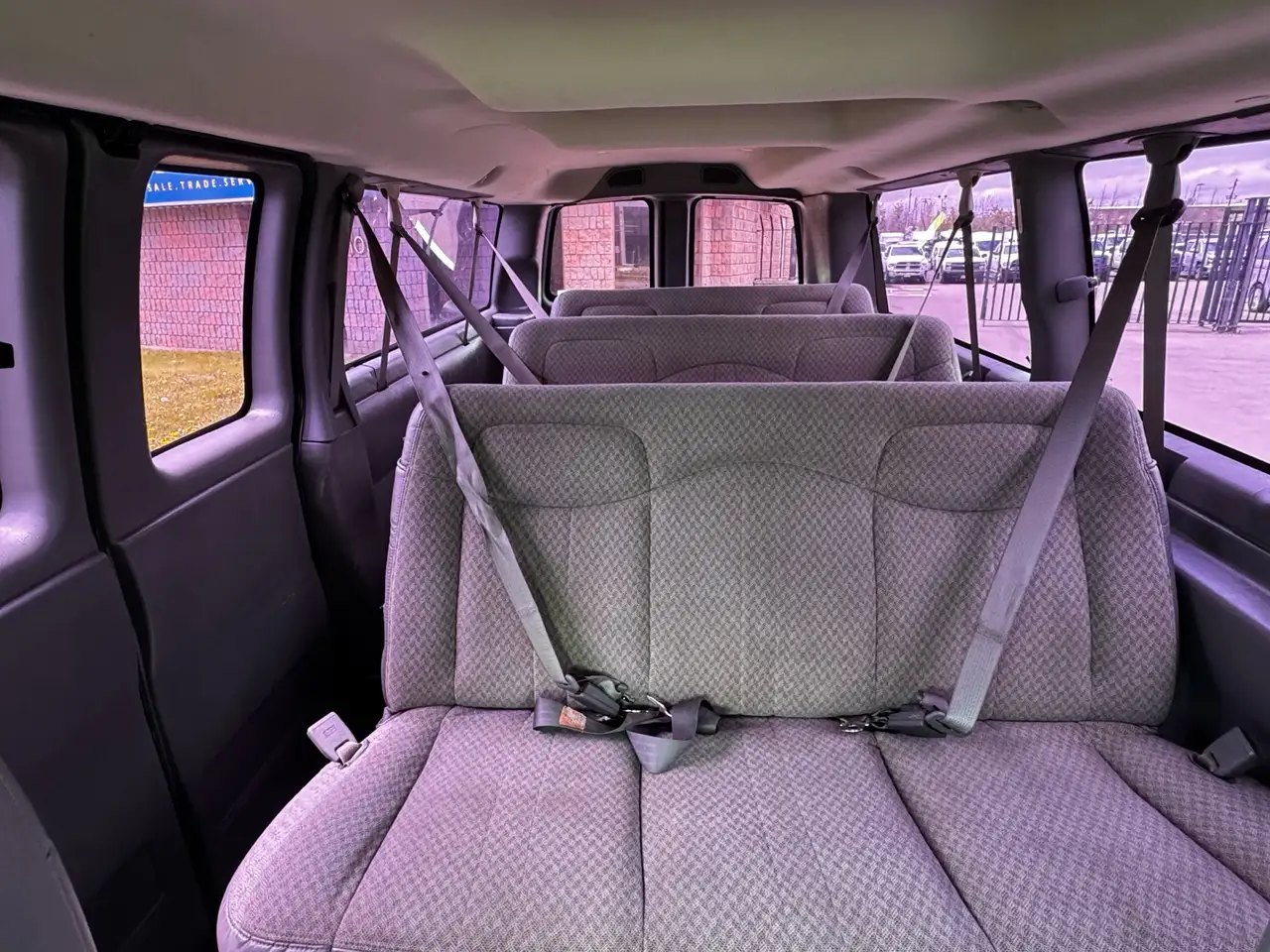 Chevrolet Express 3500 снимка Chevrolet Express 3500