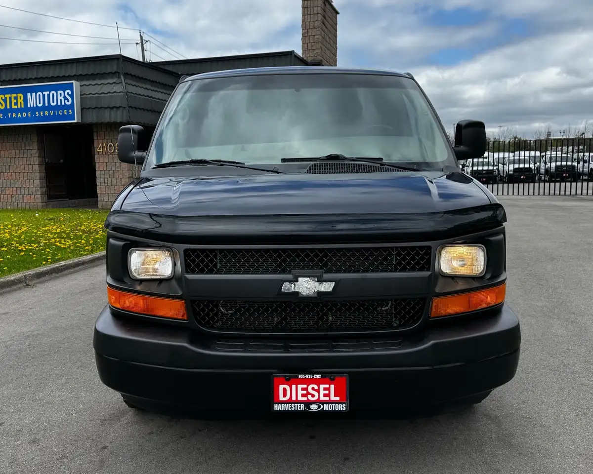 Chevrolet Express 3500 снимка Chevrolet Express 3500