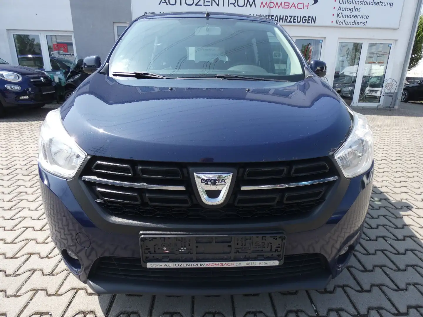 Dacia Lodgy Laureate Blauw - 2