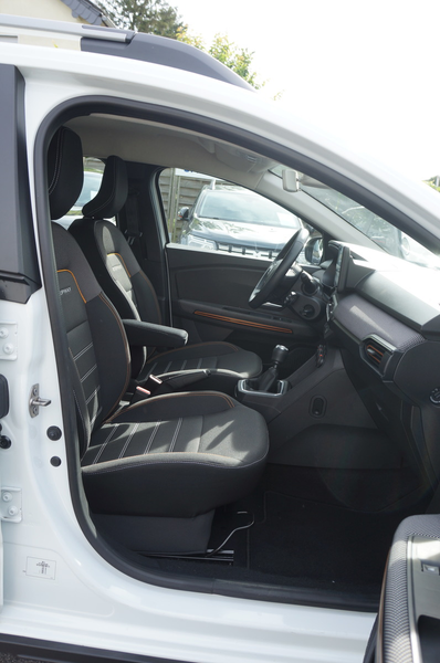 Dacia Sandero III*Stepway CVT + AUTOM+ ALLWETTER+ — photo 12