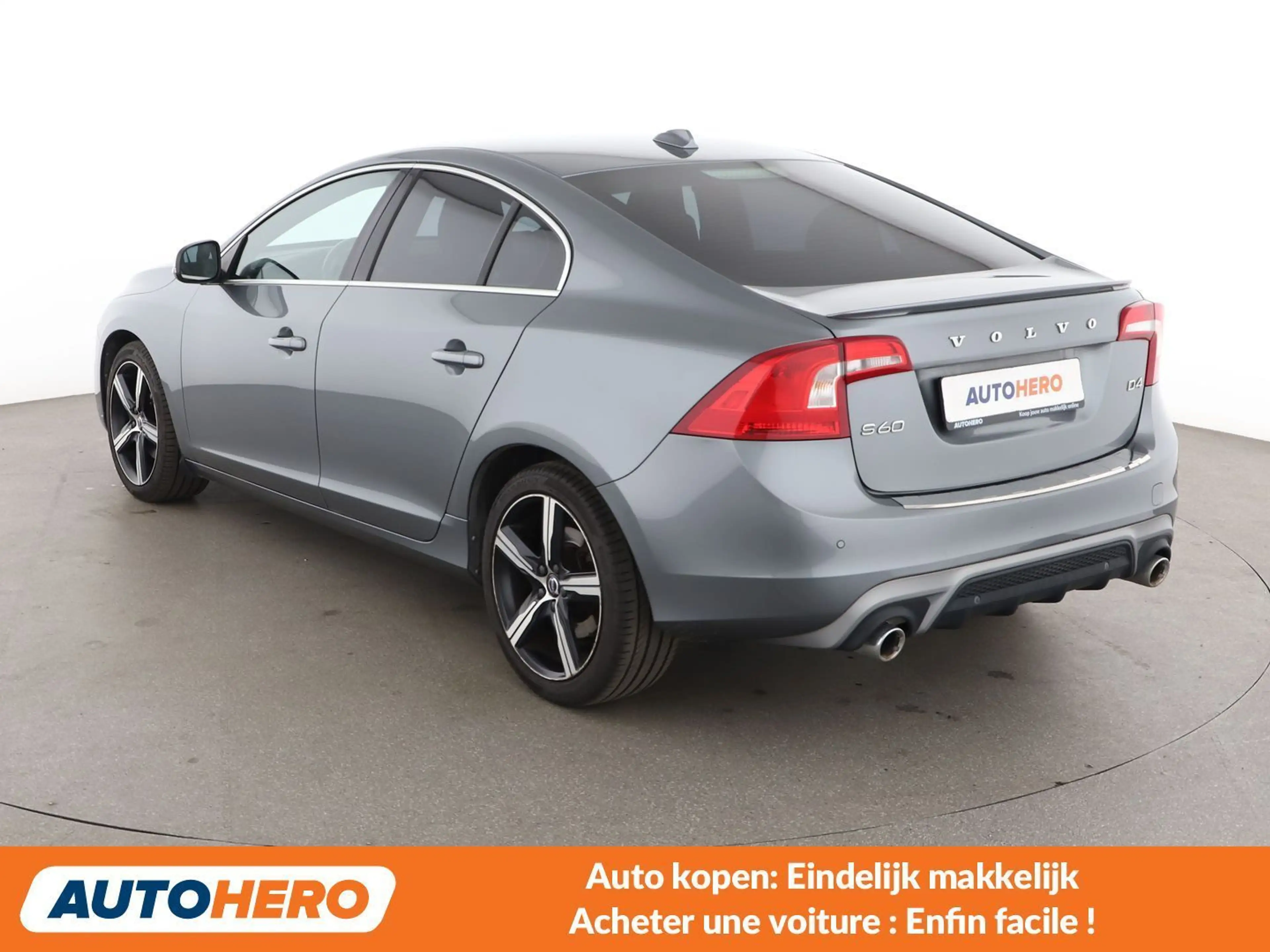 Volvo S60 2.0 D4 Momentum — photo 4