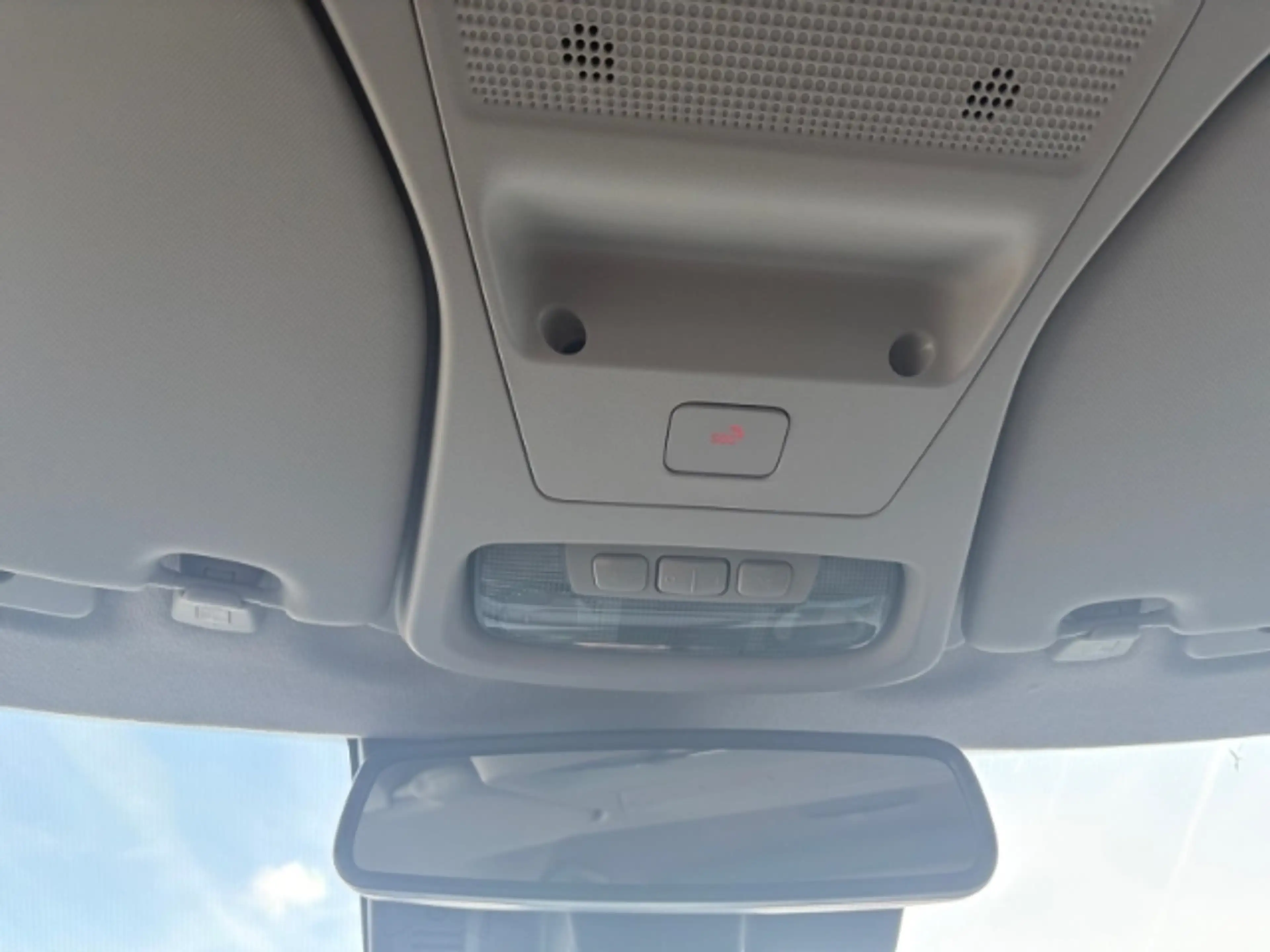 Ford Tourneo Courier BEV Active + Winterpaket 2 + Dach in weiß + Rückfa — photo 23