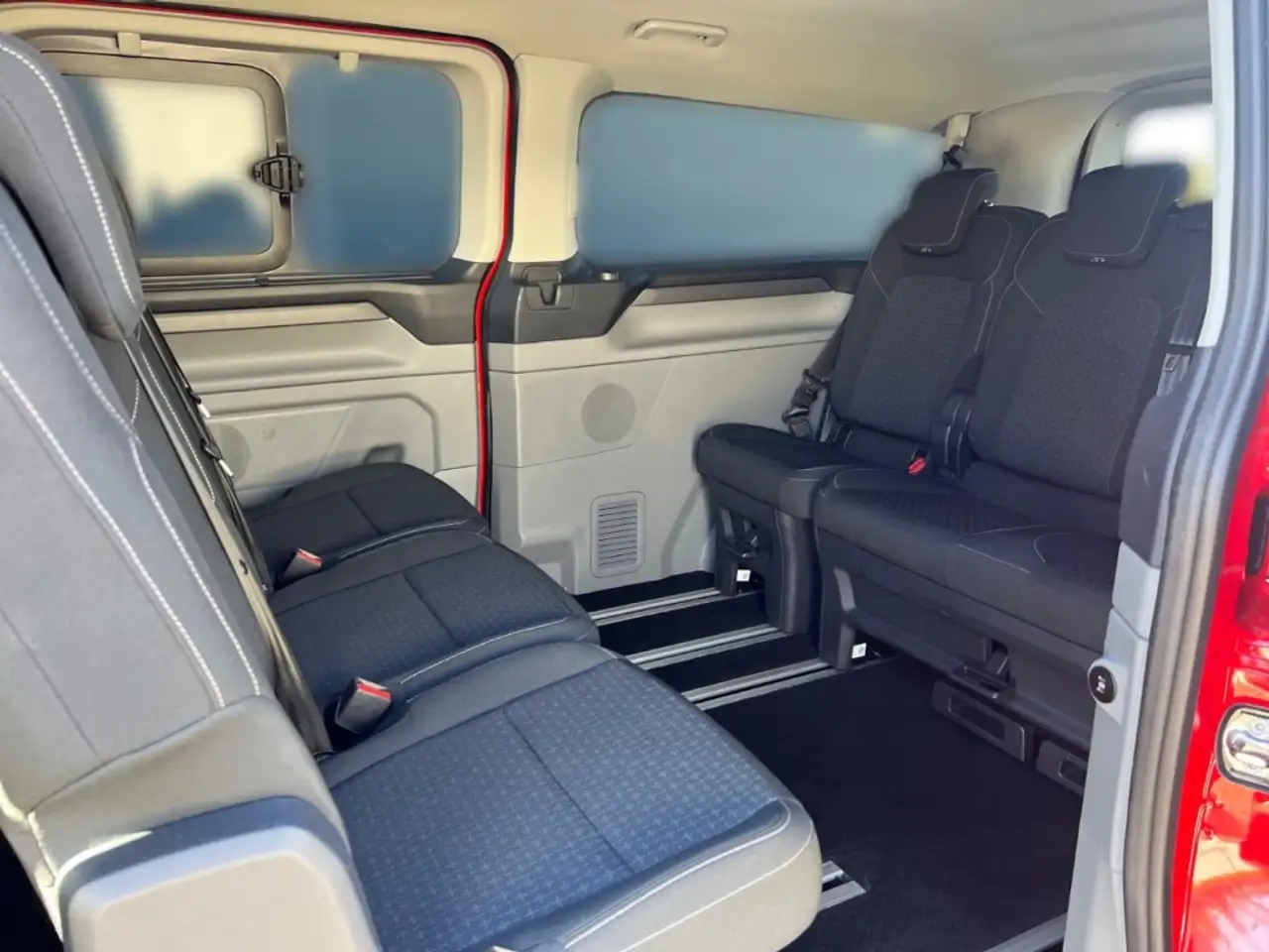 Ford Tourneo 2.0 EcoBlue L2 AT8 Trend Ausstellfenster AHK ACC, миниатюра 11
