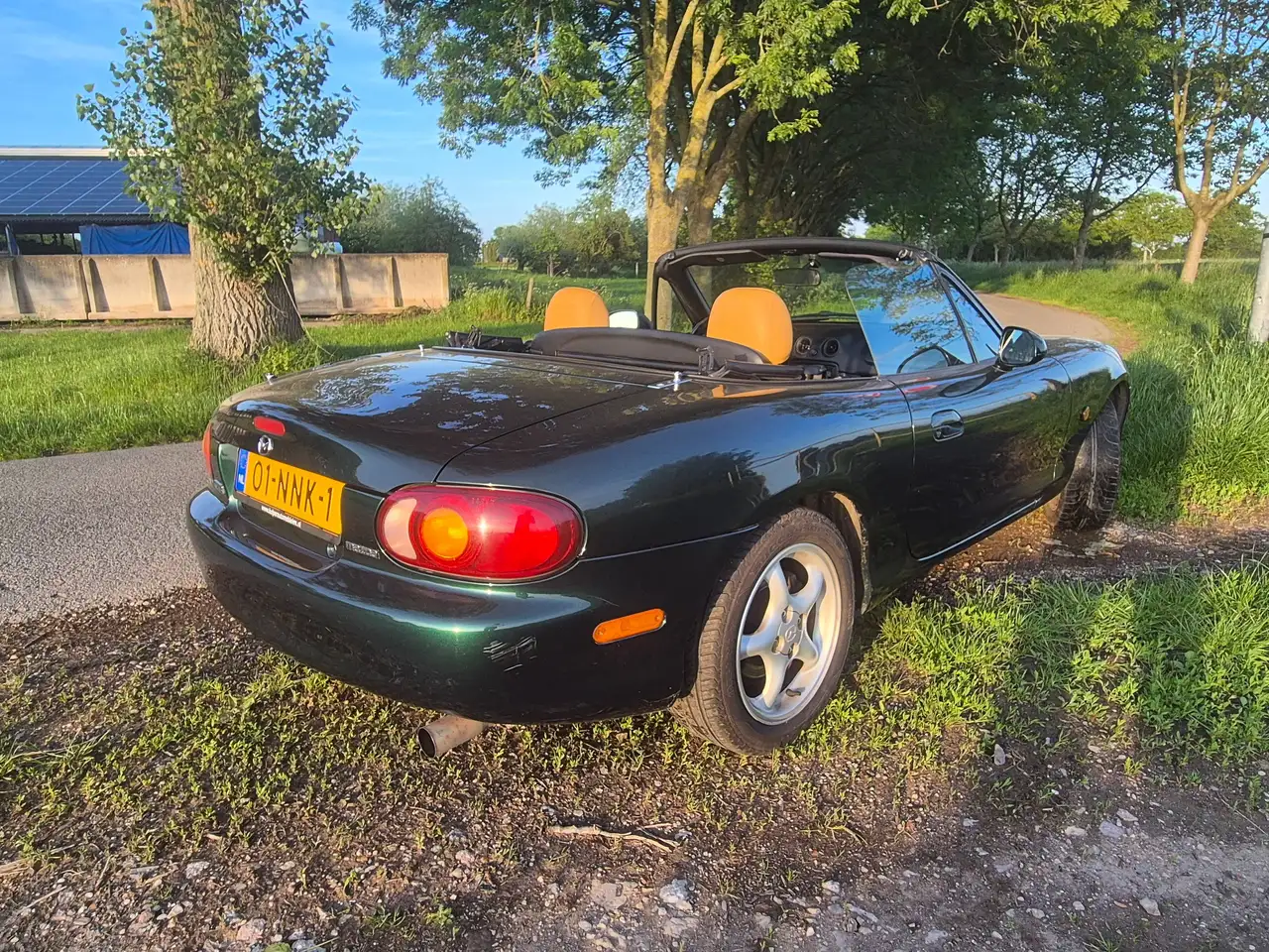 Mazda MX-5 1.6i Touring, foto 2