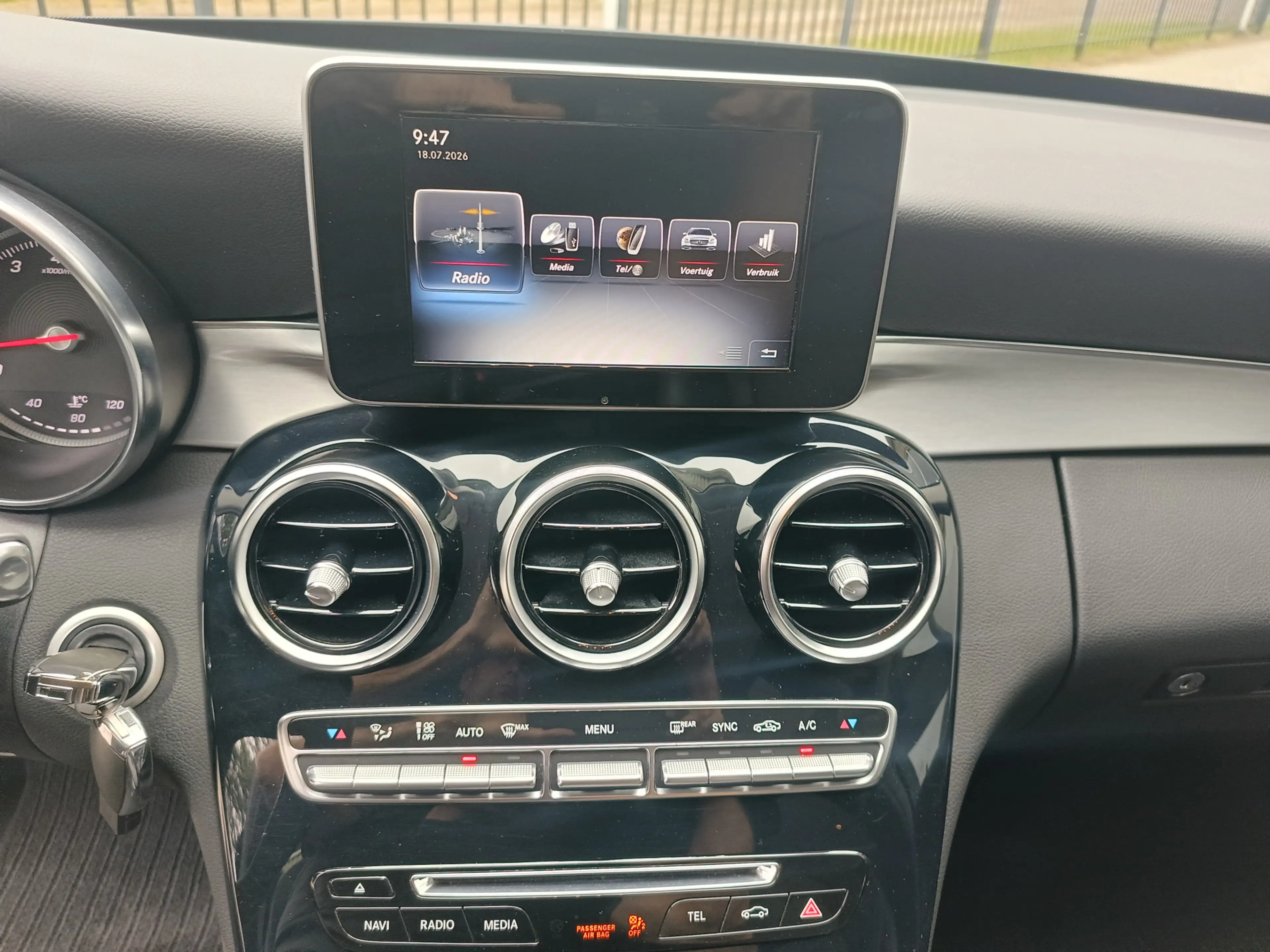 Mercedes-Benz C 180 Estate Prestige | Sport Stoelen | Camera | Trekhaa — photo 11