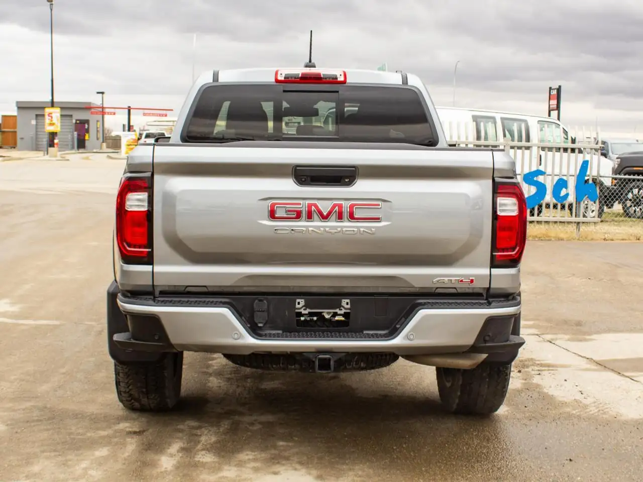 GMC Canyon снимка GMC Canyon
