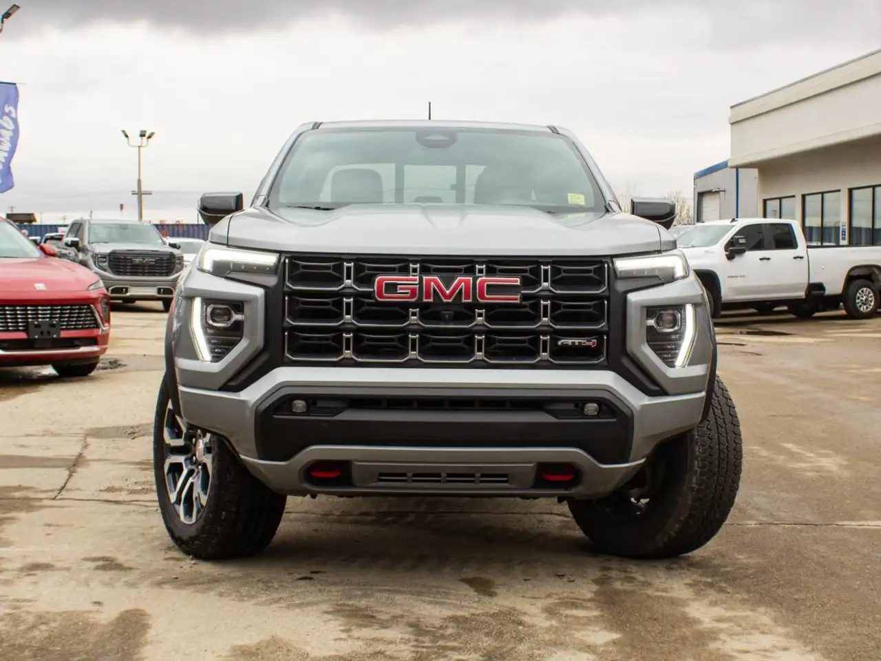 GMC Canyon снимка GMC Canyon