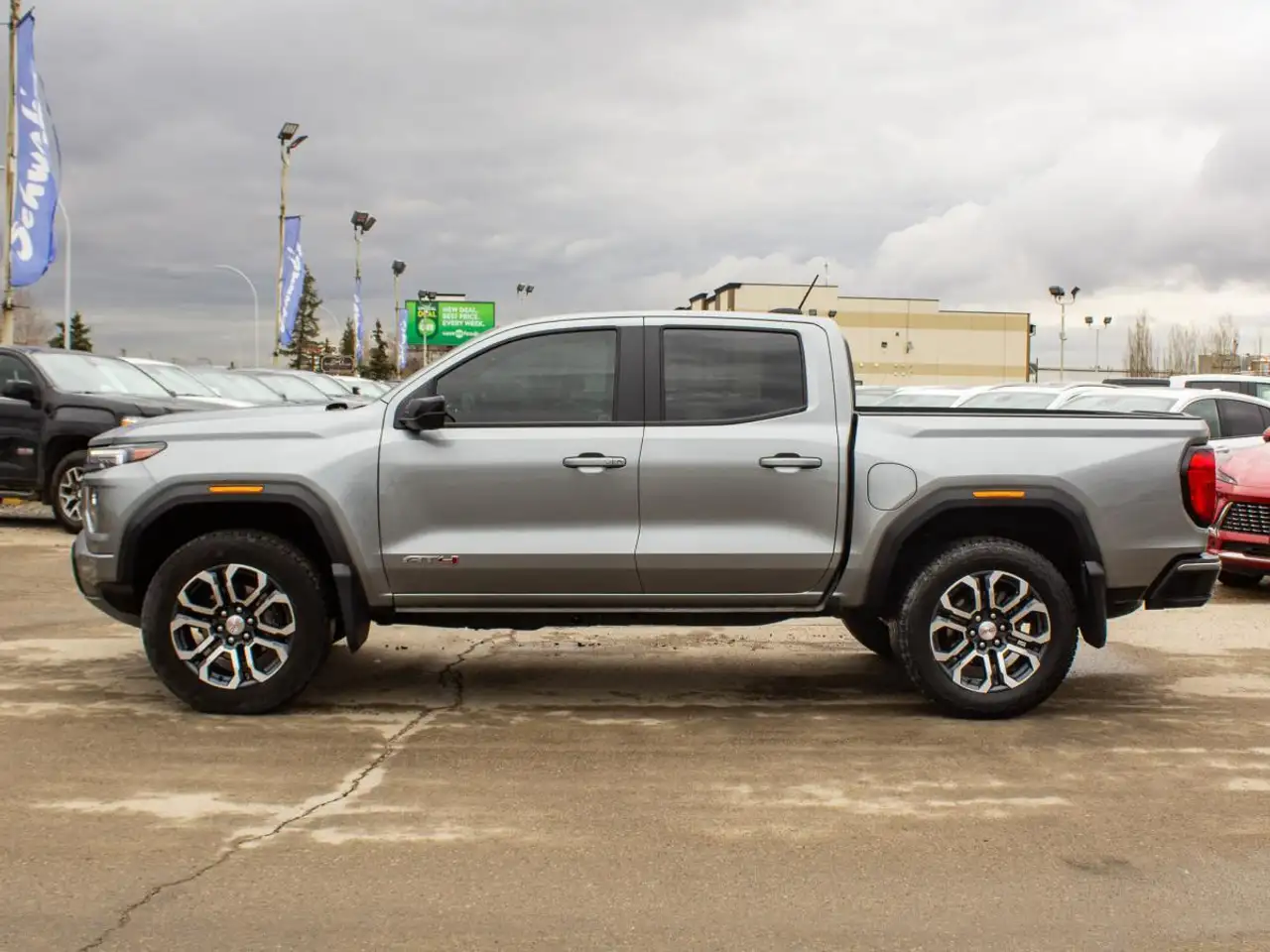 GMC Canyon снимка GMC Canyon