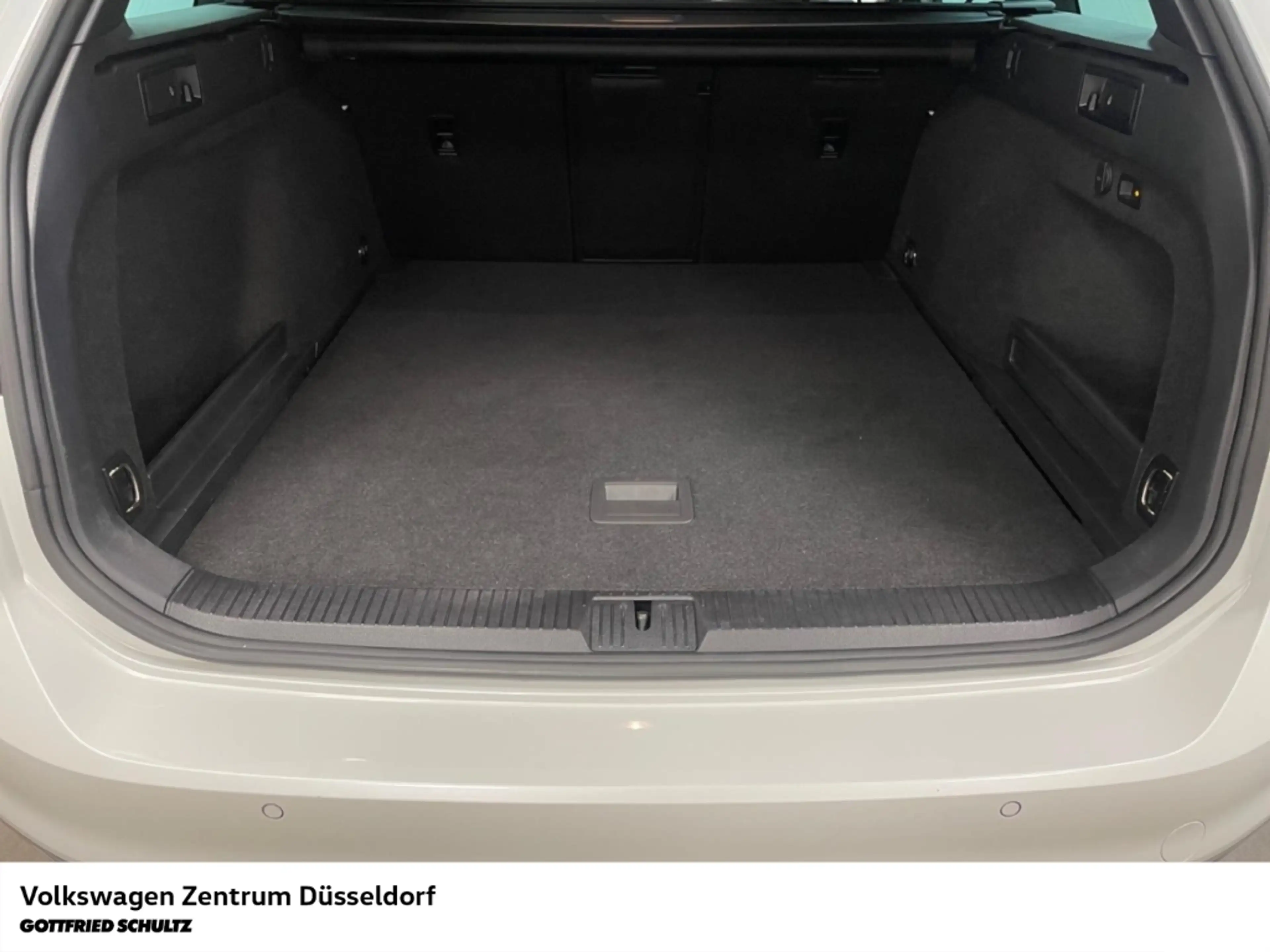Volkswagen Passat Variant Elegance 2.0 TDI 4Motion DSG Navi Kamera Head-Up L — photo 7