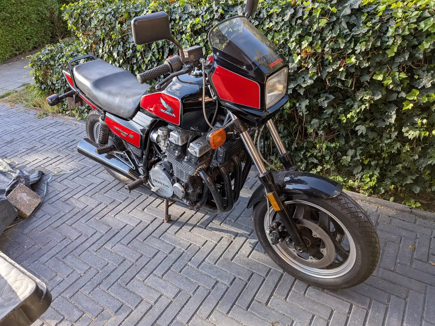 Honda CB 750 Nighthawk S Rood - 2