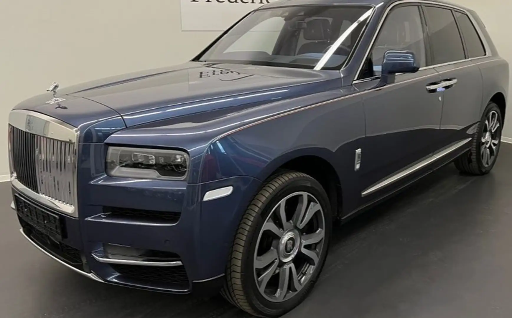 Rolls-Royce Cullinan Bleu - 1