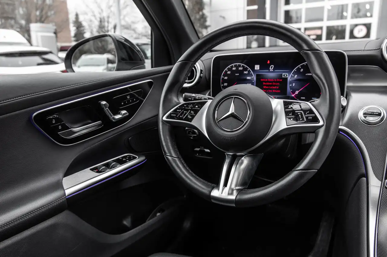 Mercedes-Benz GLC снимка Mercedes-Benz GLC
