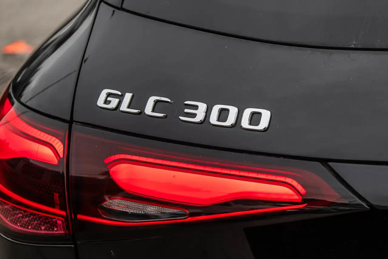 Mercedes-Benz GLC снимка Mercedes-Benz GLC