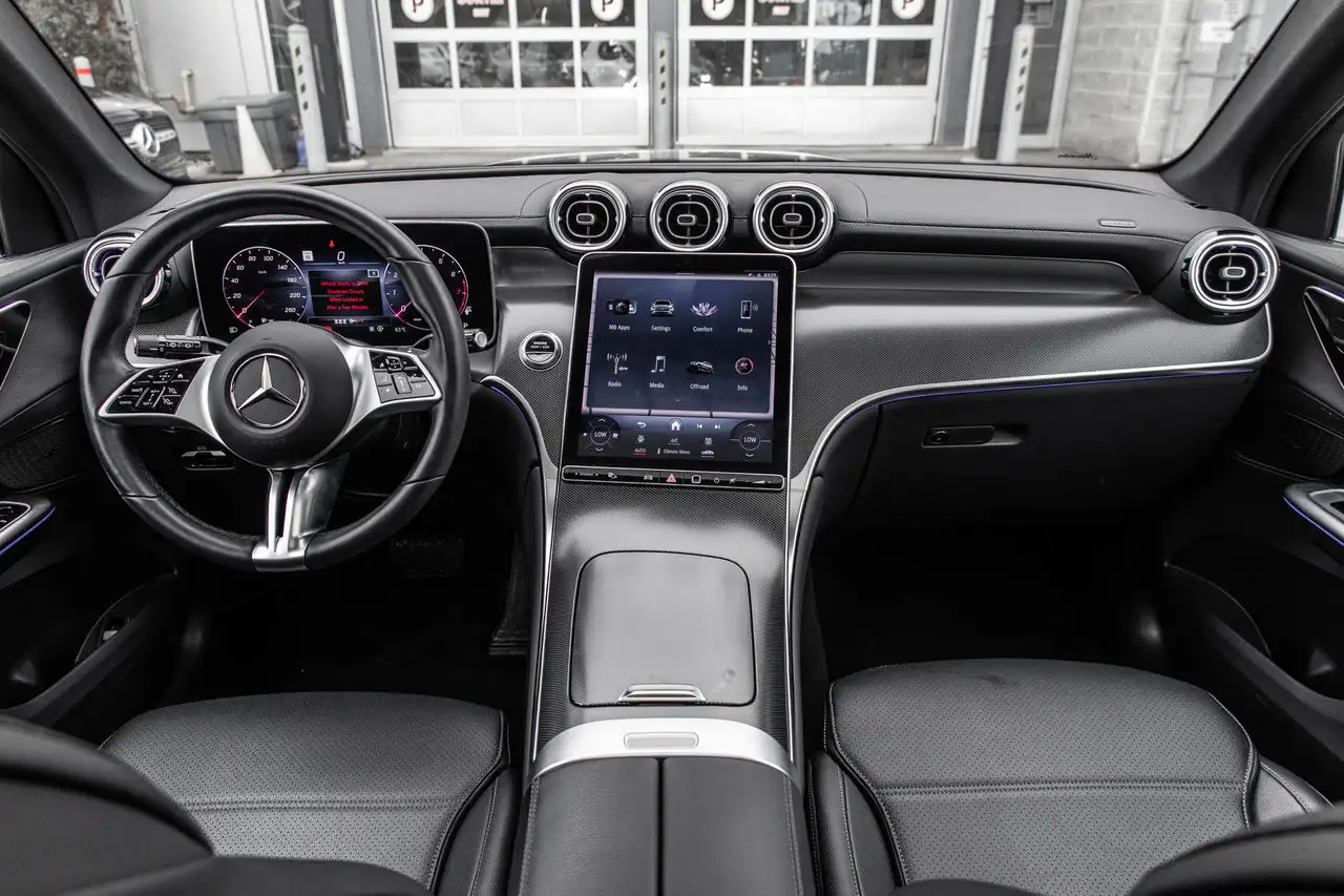 Mercedes-Benz GLC снимка Mercedes-Benz GLC