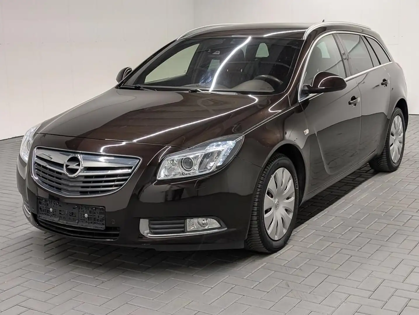 Opel Insignia ST 4x4 Sport Bi-Xenon/Navi/Leder/ACC/SH Braun - 1