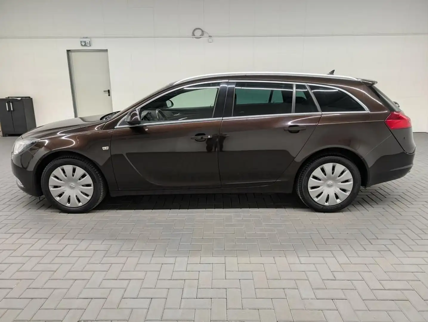 Opel Insignia ST 4x4 Sport Bi-Xenon/Navi/Leder/ACC/SH Braun - 2