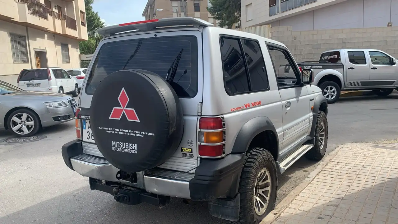 Mitsubishi Montero Corto V6, foto 2