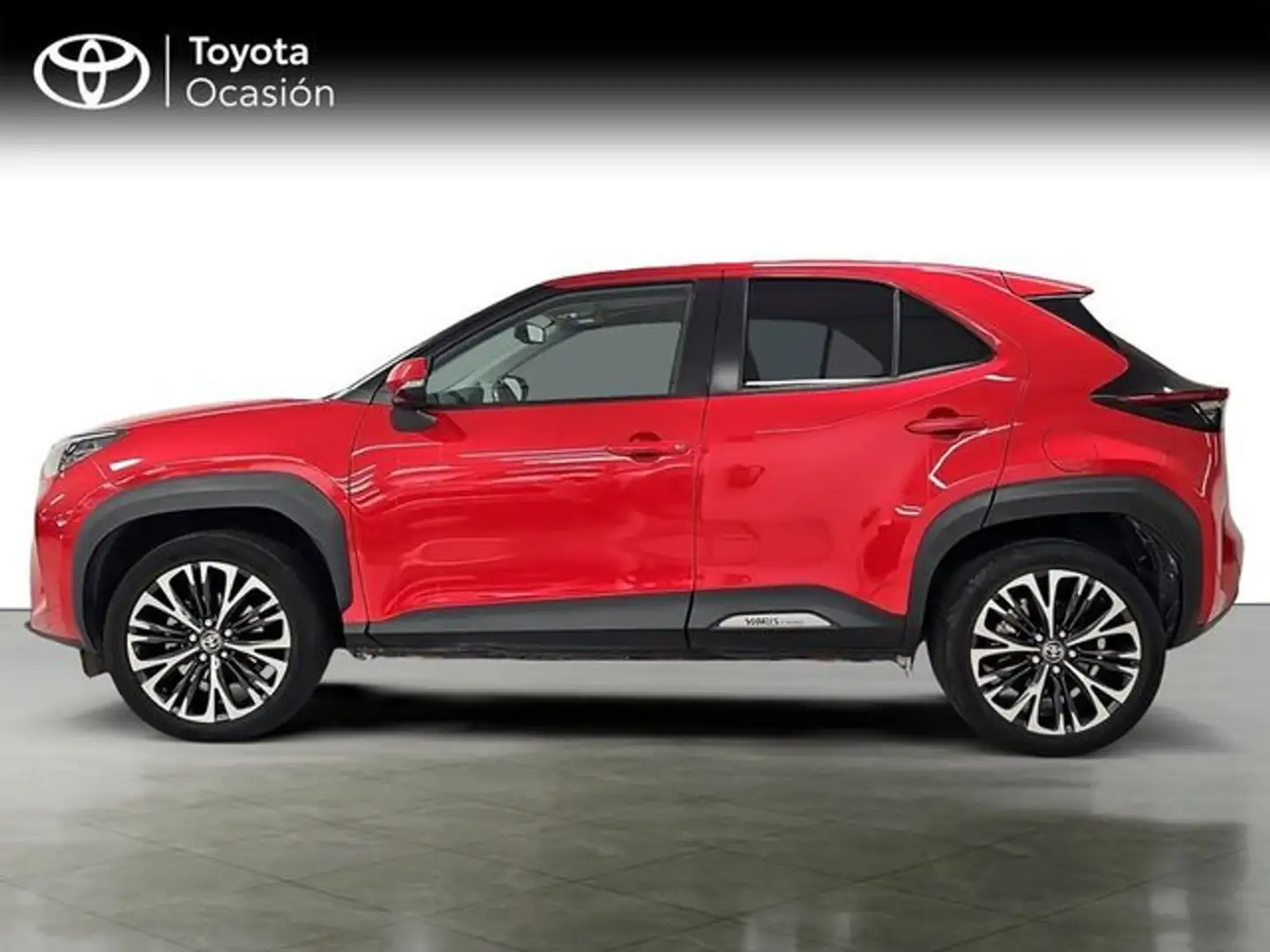 Toyota Yaris Cross 120H Style Plus Rojo - 2