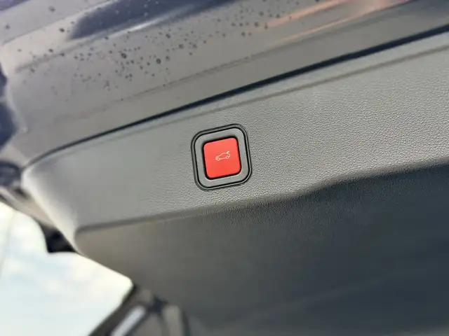 Jeep Avenger view 8