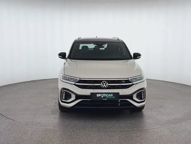 Volkswagen T-Roc view 2