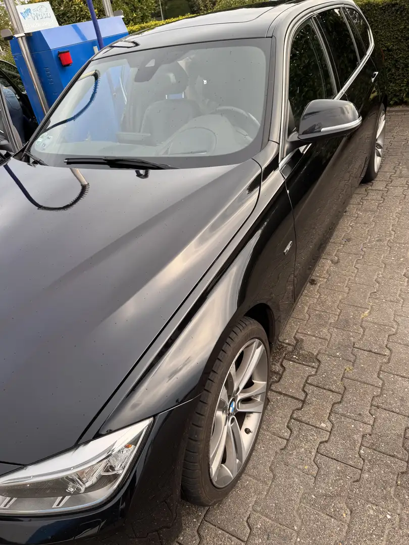 BMW 320 320d Touring Sport-Aut. Blue Performance Sport Lin Schwarz - 2